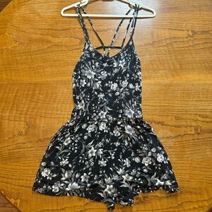Black American Eagle floral romper